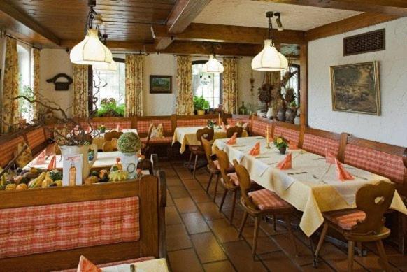Gasthof Kocherbaehnle Gmbh Gaildorf Экстерьер фото
